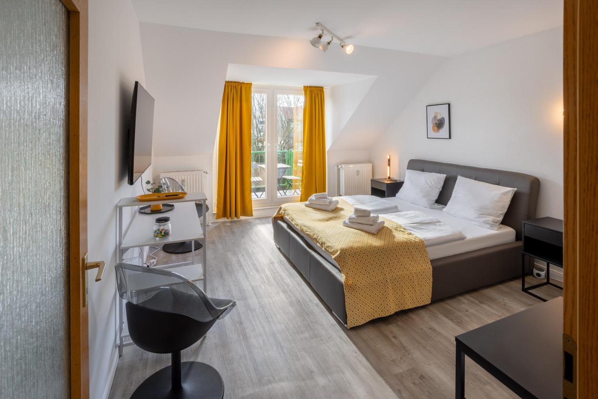 Mint Design-studio Mit Balkon * Dortmund