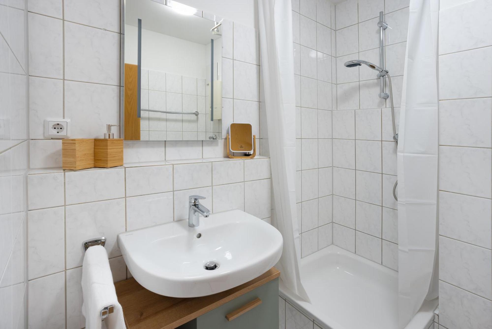 Appartement Mint Design-studio Mit Balkon *
